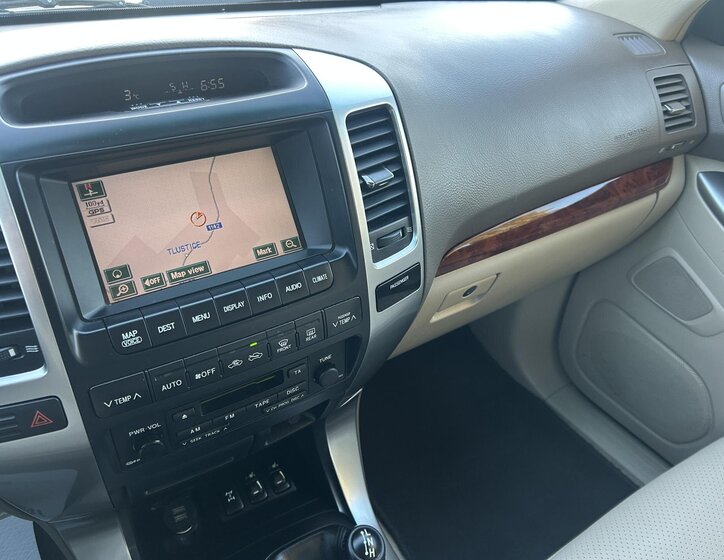 Toyota Land Cruiser 61