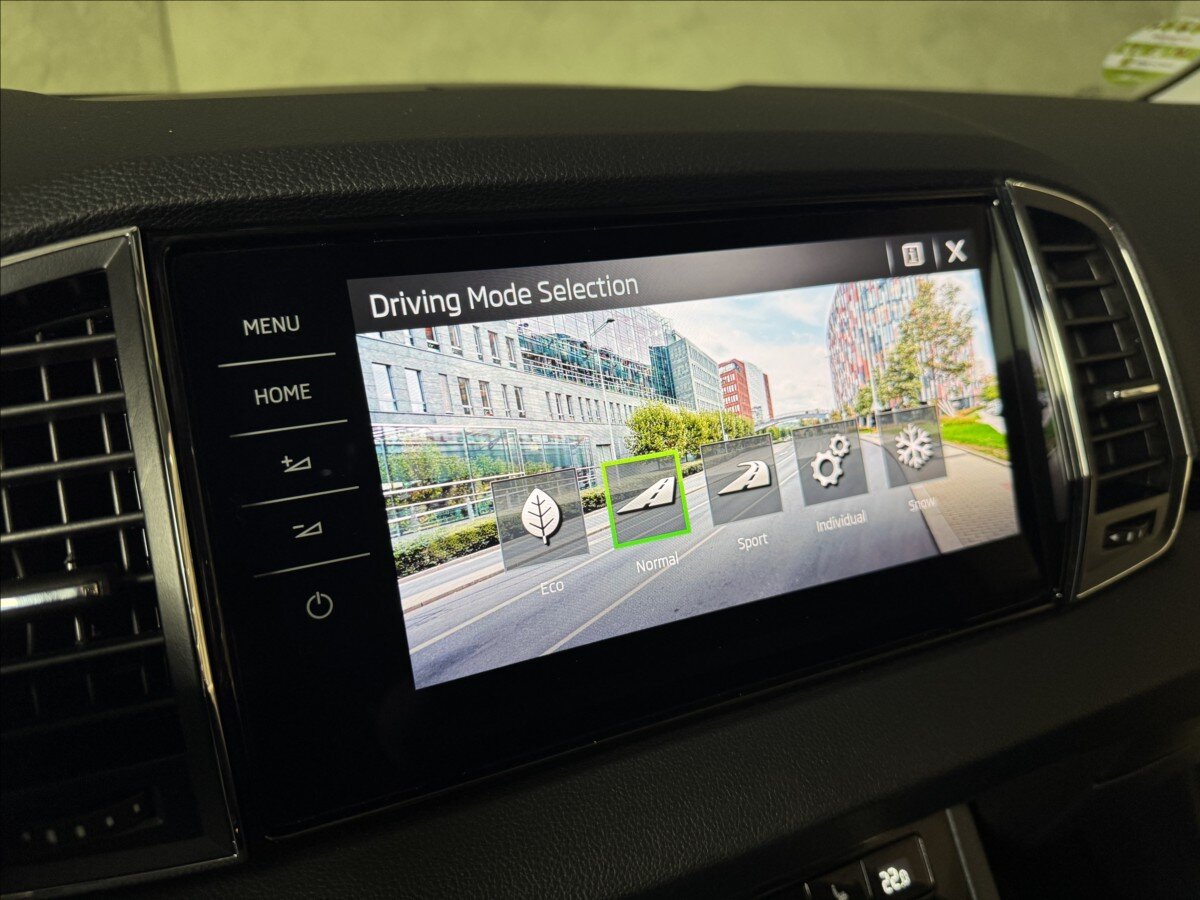 Škoda Karoq SUV / Terénní 2,0 l 110 kw