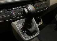 Volkswagen Caravelle 14