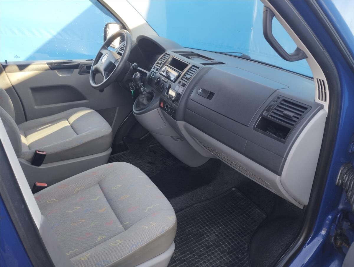 Volkswagen Transporter Kombi 1,9 l 63 kw