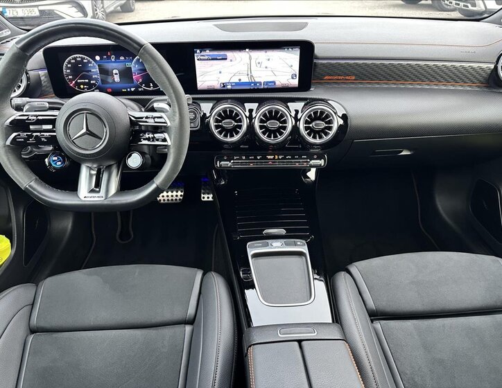 Mercedes-Benz Třídy A Hatchback 2,0 l 310 kw