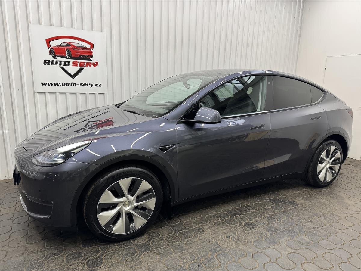 Tesla Model Y SUV / Terénní 0,0 378 kw
