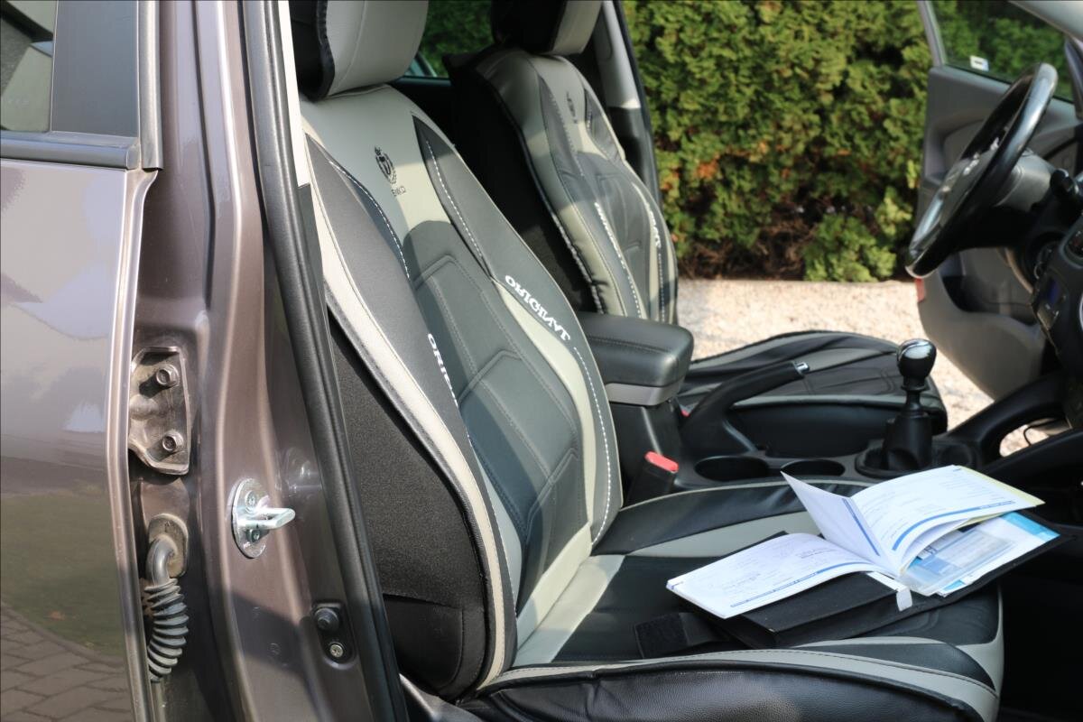 Hyundai ix35 SUV / Terénní 1,7 l 85 kw