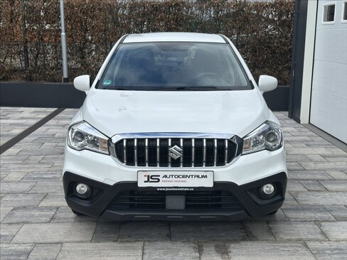 Suzuki S-Cross Hatchback 998,0 82 kw