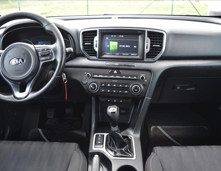 KIA Sportage SUV 2,0 l 100 kw