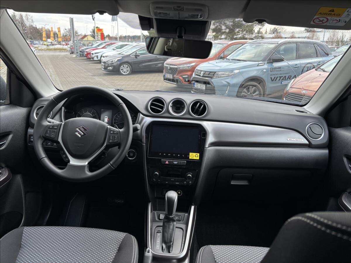 Suzuki Vitara SUV 1,4 l 81 kw