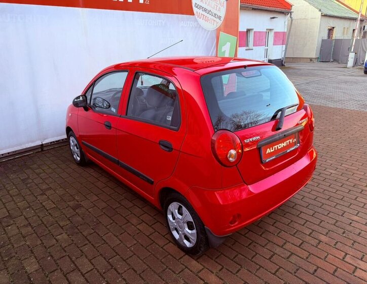Chevrolet Spark 8