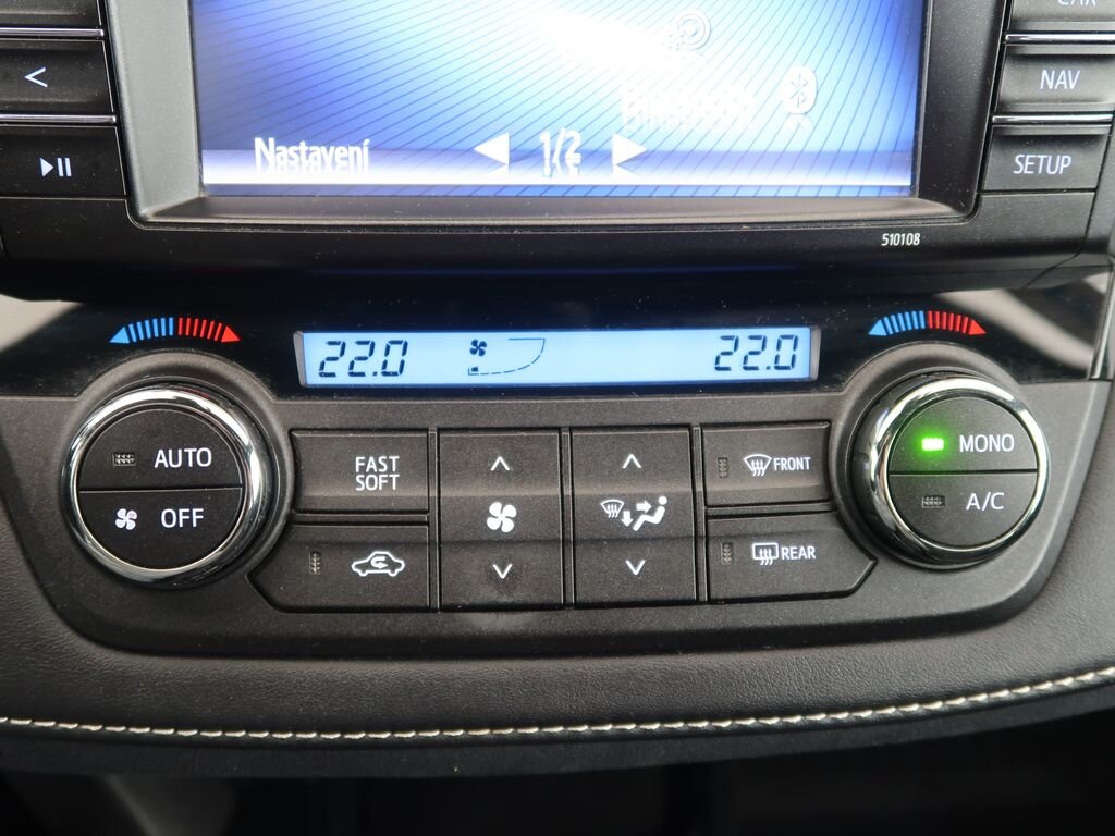 Toyota RAV4 SUV / Terénní 2,5 l 114 kw