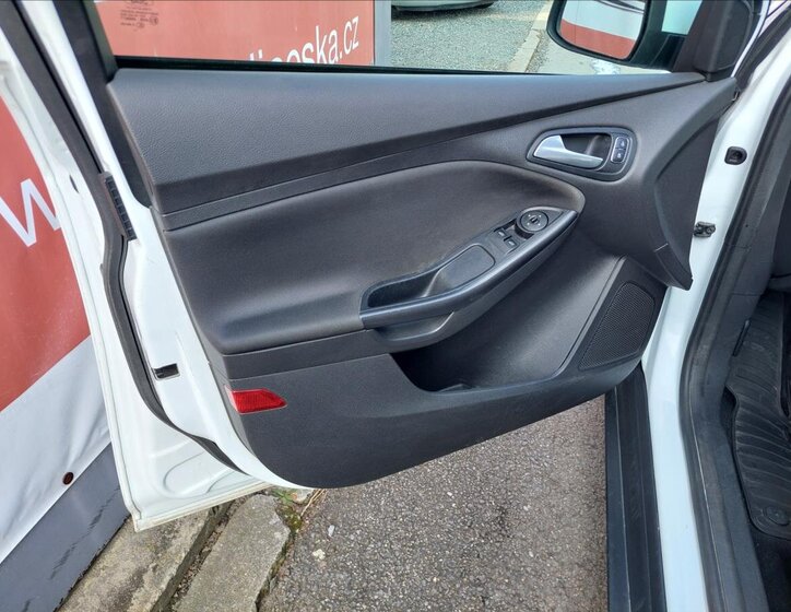 Ford Focus Kombi 1,5 l 77 kw