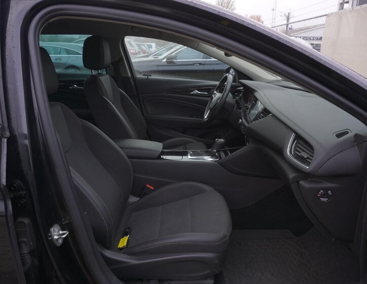 Opel Insignia Kombi 2,0 l 154 kw