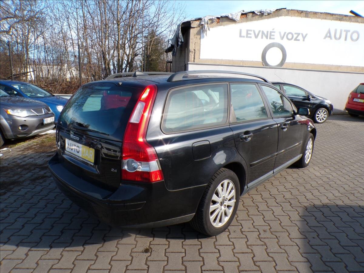 Volvo V50 Kombi 2,4 l 103 kw