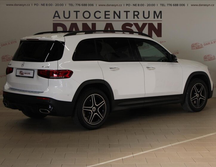 Mercedes-Benz GLB 4