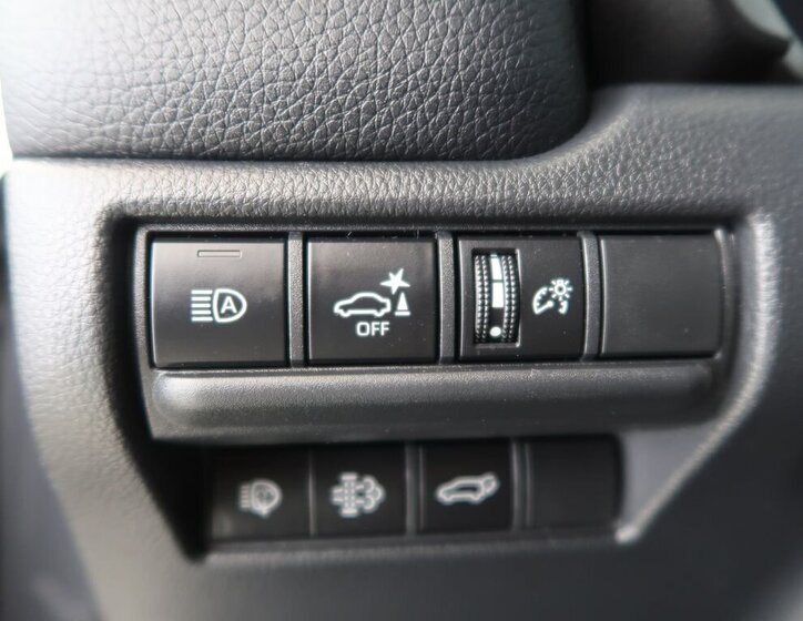 Toyota Land Cruiser SUV / Terénní 2,8 l 151 kw