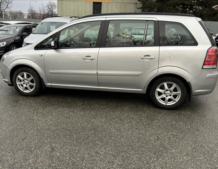 Opel Zafira 5