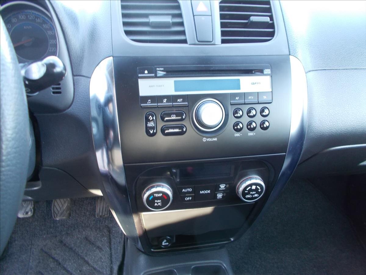 Fiat Sedici Hatchback 1,6 l 88 kw