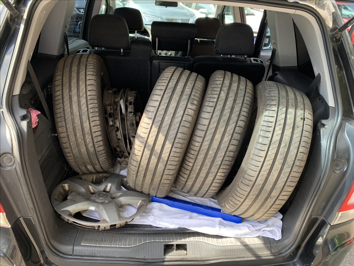 Opel Zafira Kombi 1,9 l 88 kw