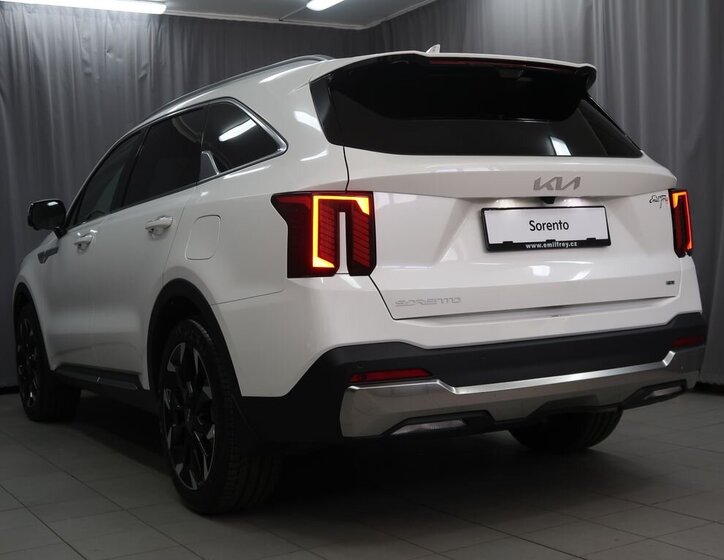 KIA Sorento 6