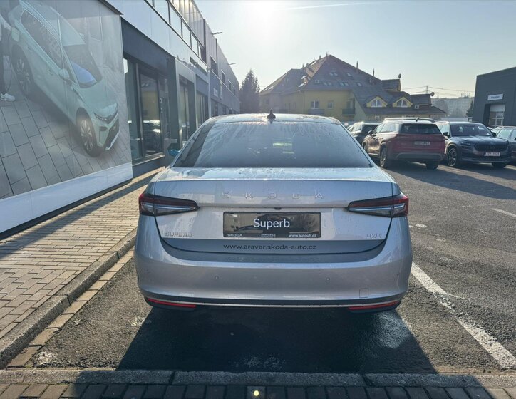 Škoda Superb Ostatní 2,0 l 195 kw
