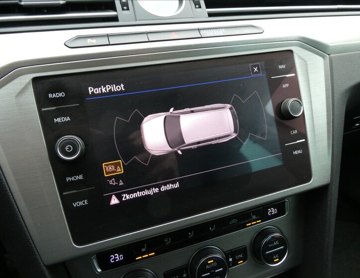 Volkswagen Passat Kombi 2,0 l 110 kw