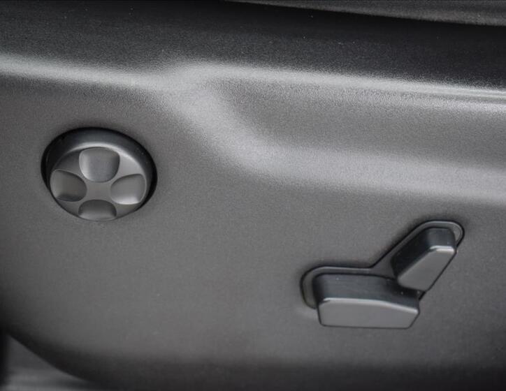 Jeep Grand Cherokee 36