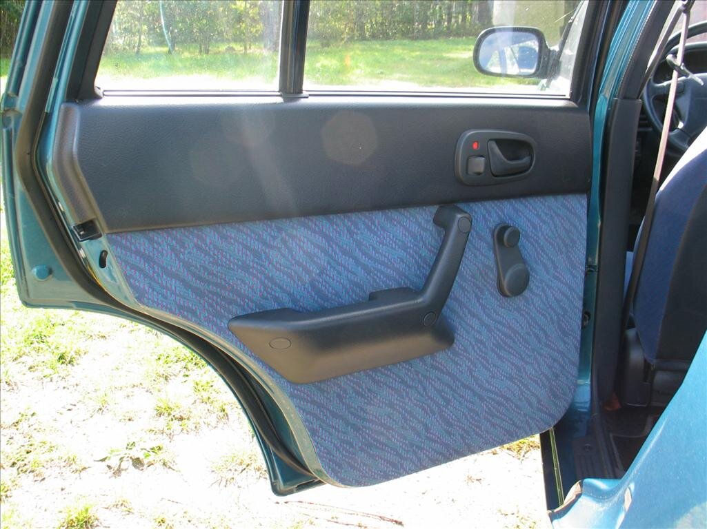 Suzuki Swift Hatchback 993,0 39 kw