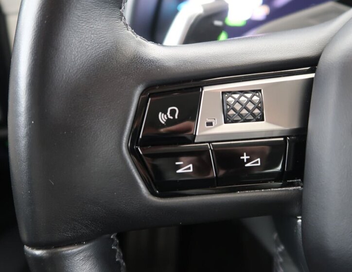 DS Automobiles DS9 Sedan / Limuzína 1,6 l 147 kw