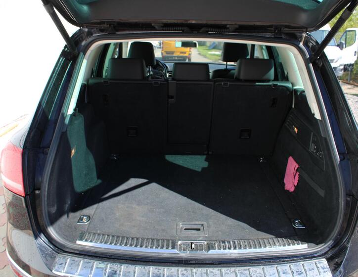 Volkswagen Touareg 11