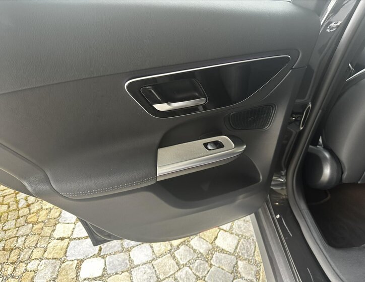 Mercedes-Benz GLC SUV / Terénní 2,0 l 145 kw