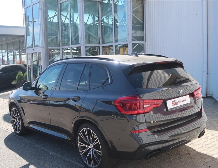 BMW X3 Kombi 3,0 l 240 kw