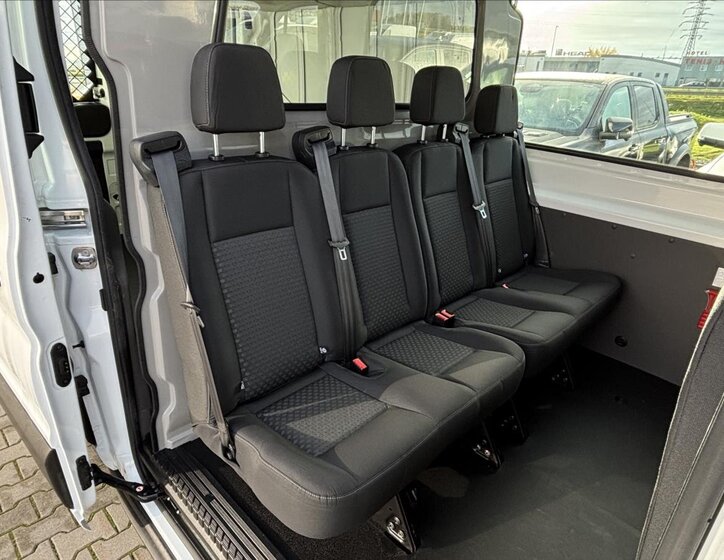 Ford Transit 14