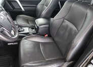 Toyota Land Cruiser 9