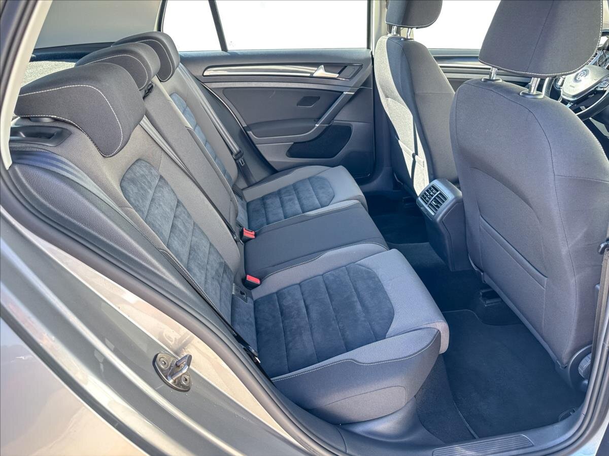 Volkswagen Golf Hatchback 1,4 l 81 kw