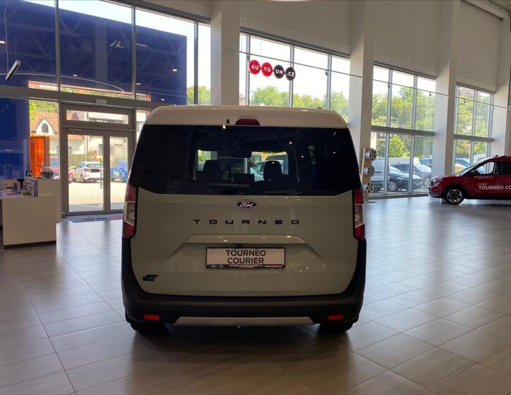 Ford Tourneo Courier MPV 0,0 100 kw
