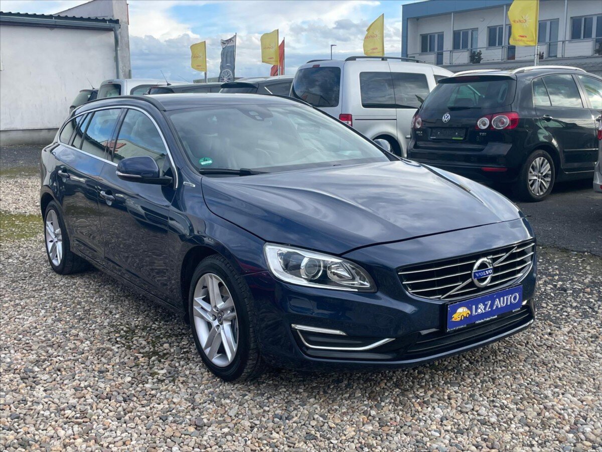Volvo V60 Kombi 2,4 l 158 kw