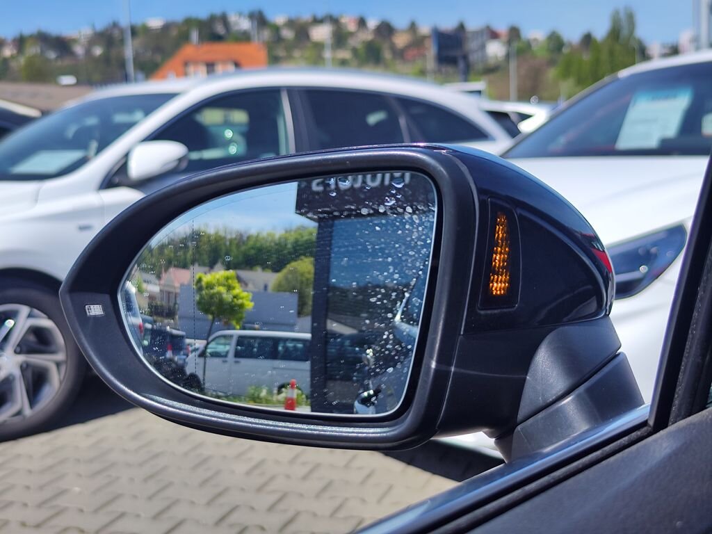 Volkswagen Passat Kombi 2,0 l 140 kw