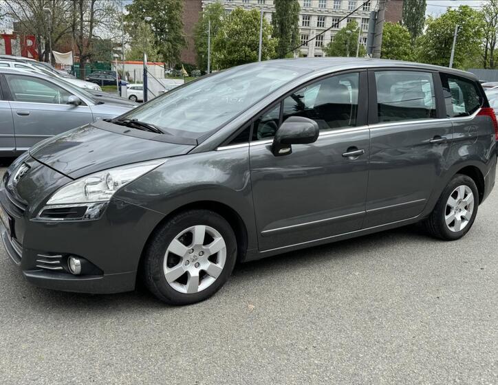Peugeot 5008 3