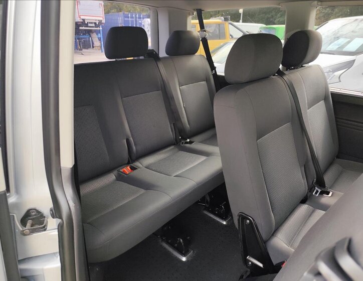 Volkswagen Caravelle Ostatní 2,5 l 96 kw