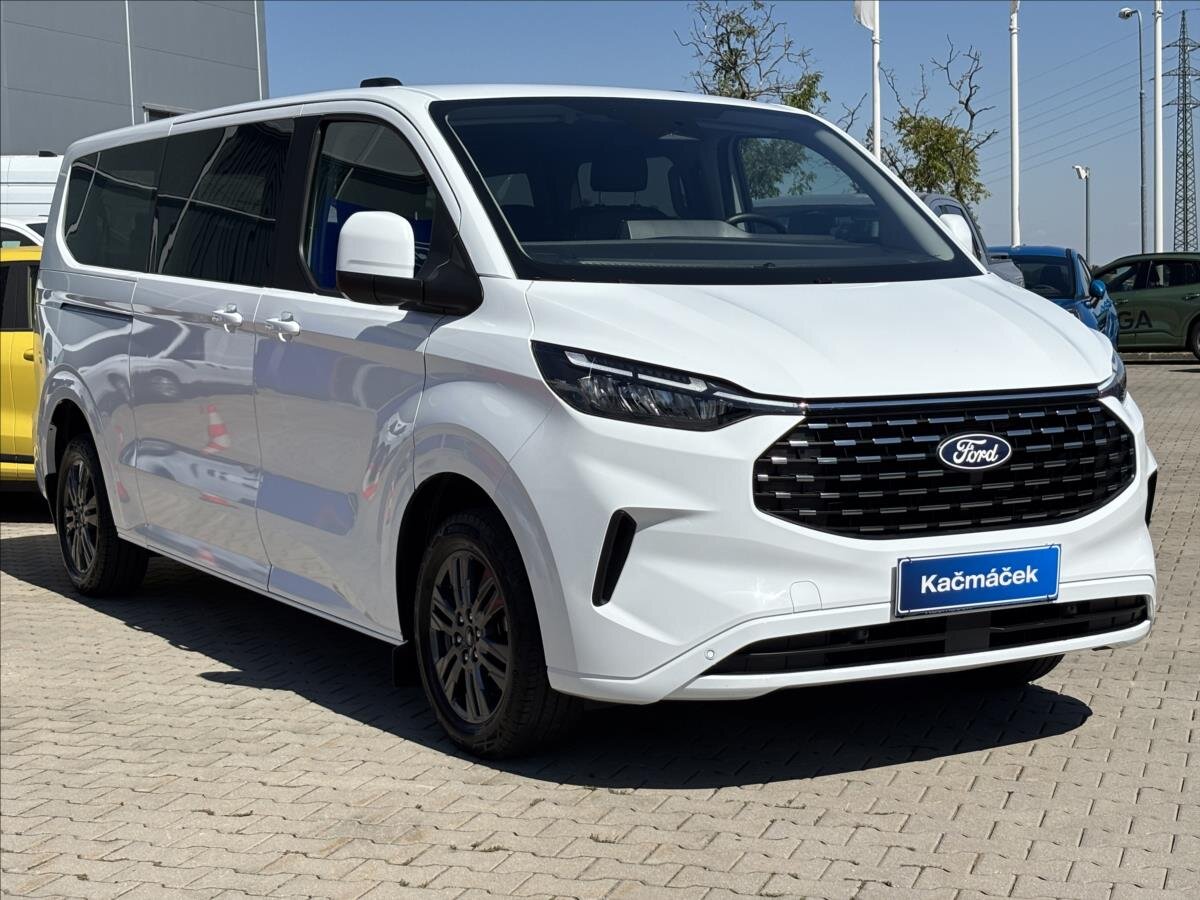 Ford Tourneo Custom Kombi 2,0 l 110 kw