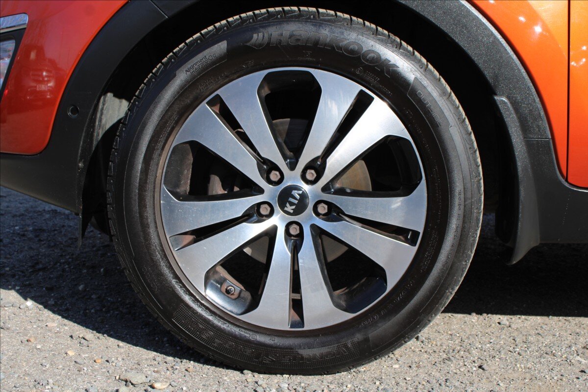 KIA Sportage SUV / Terénní 2,0 l 120 kw