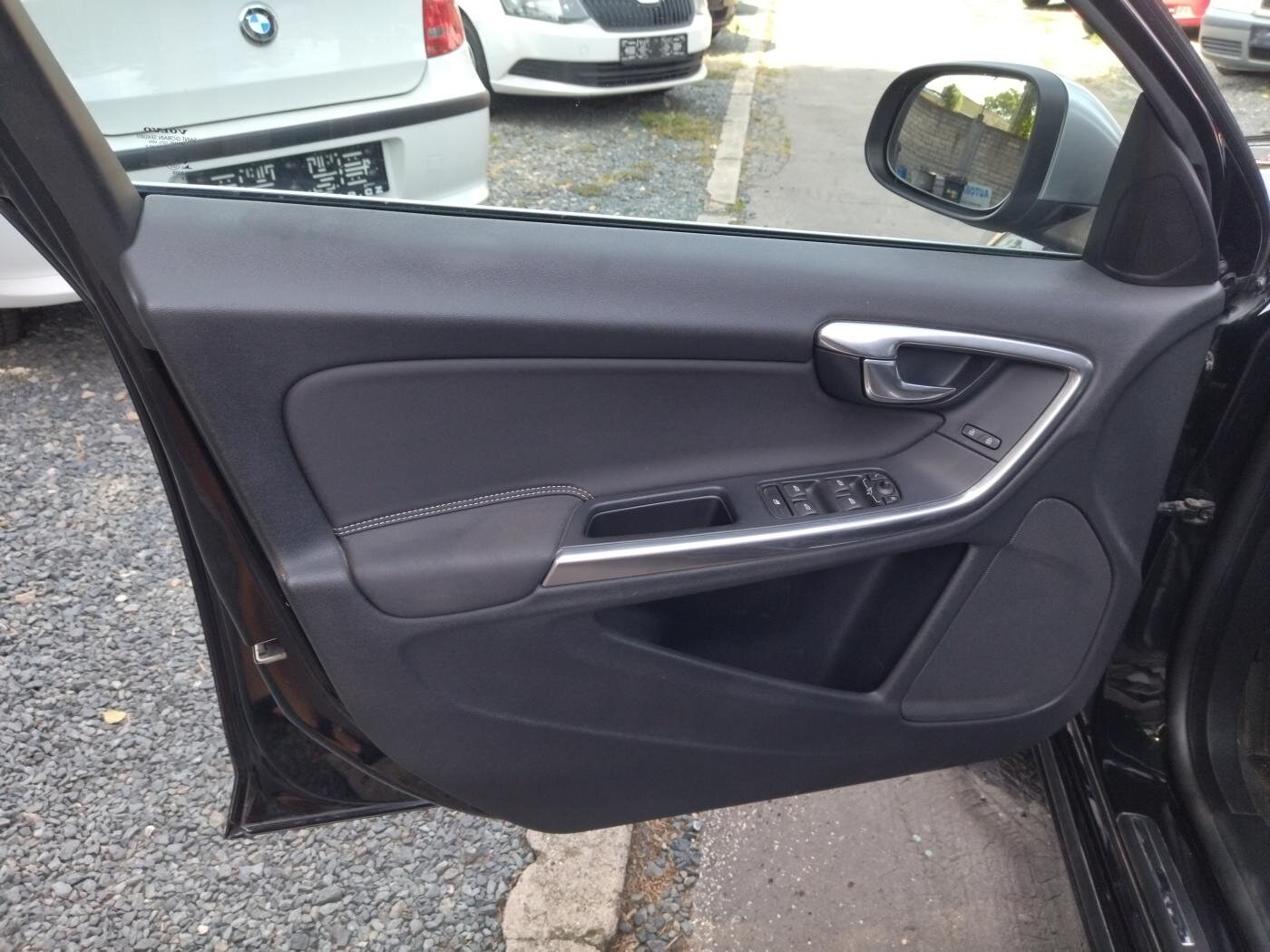 Volvo V60 Kombi 2,0 l 120 kw