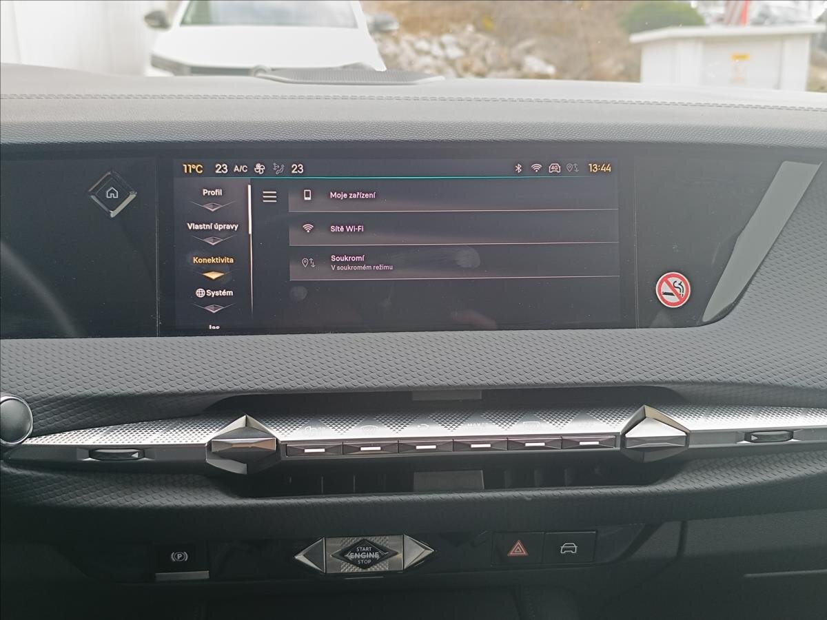 DS Automobiles DS4 Hatchback 1,6 l 133 kw