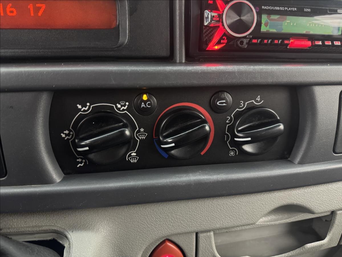 Renault Master Skříň 2,5 l 74 kw