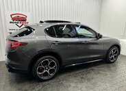Alfa Romeo Stelvio 9