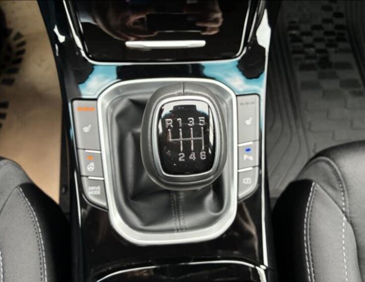 Hyundai i30 Liftback 1,5 l 103 kw