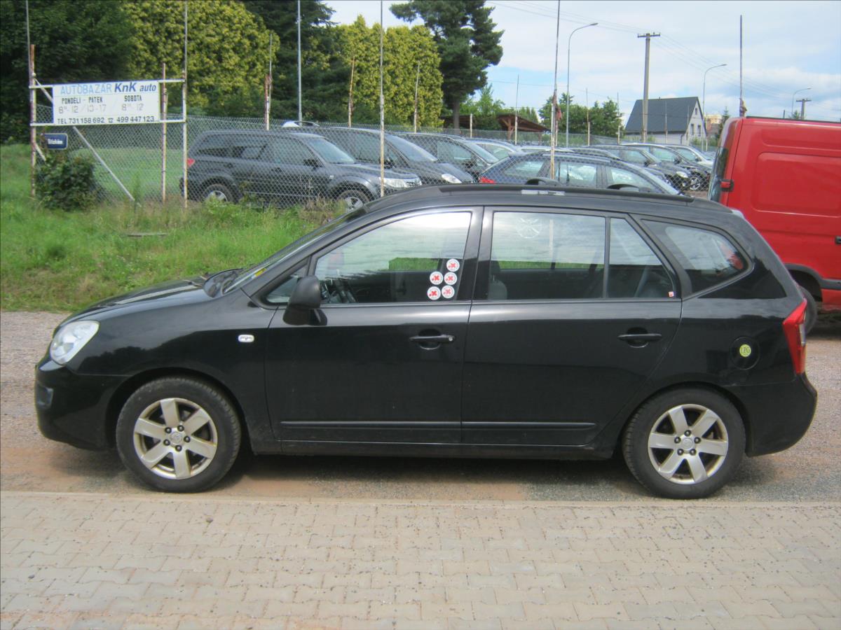 KIA Carens