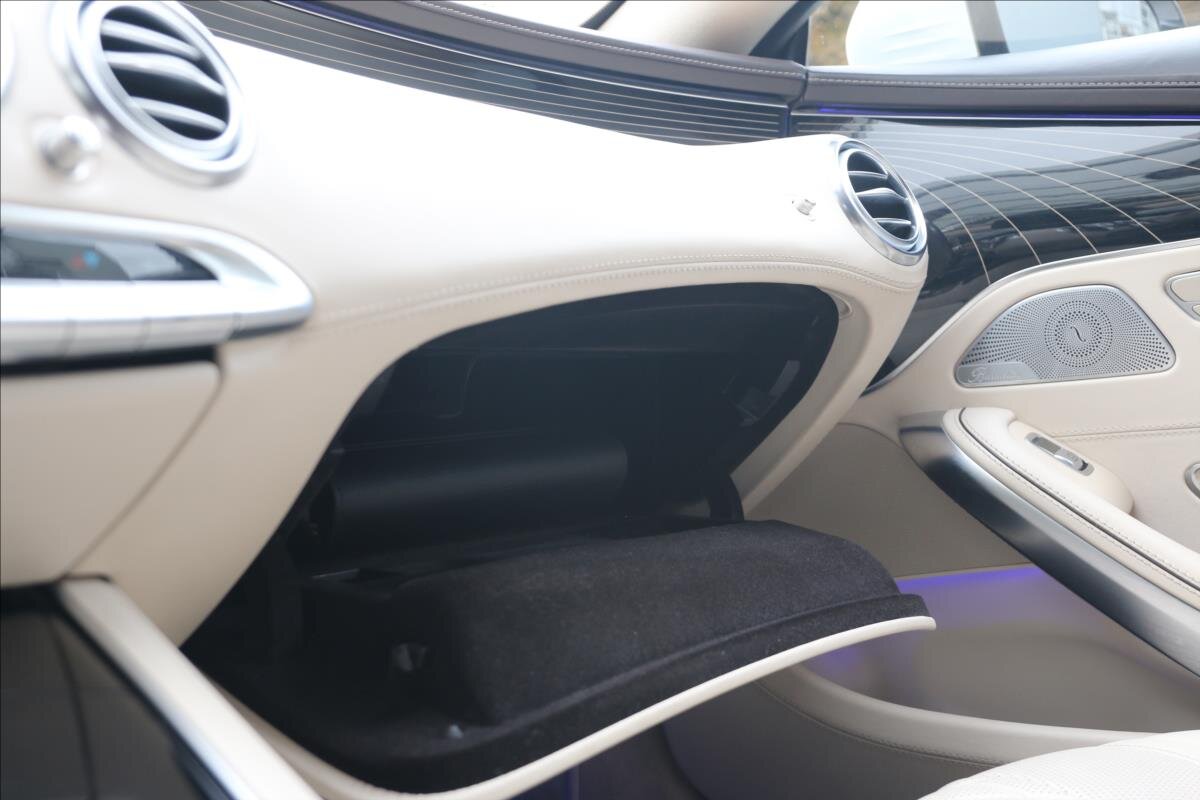 Mercedes-Benz Třídy S Kupé 4,7 l 335 kw