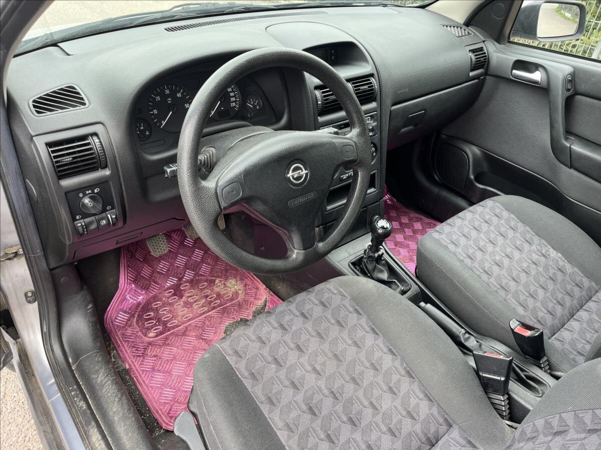 Opel Astra Hatchback 1,7 l 55 kw