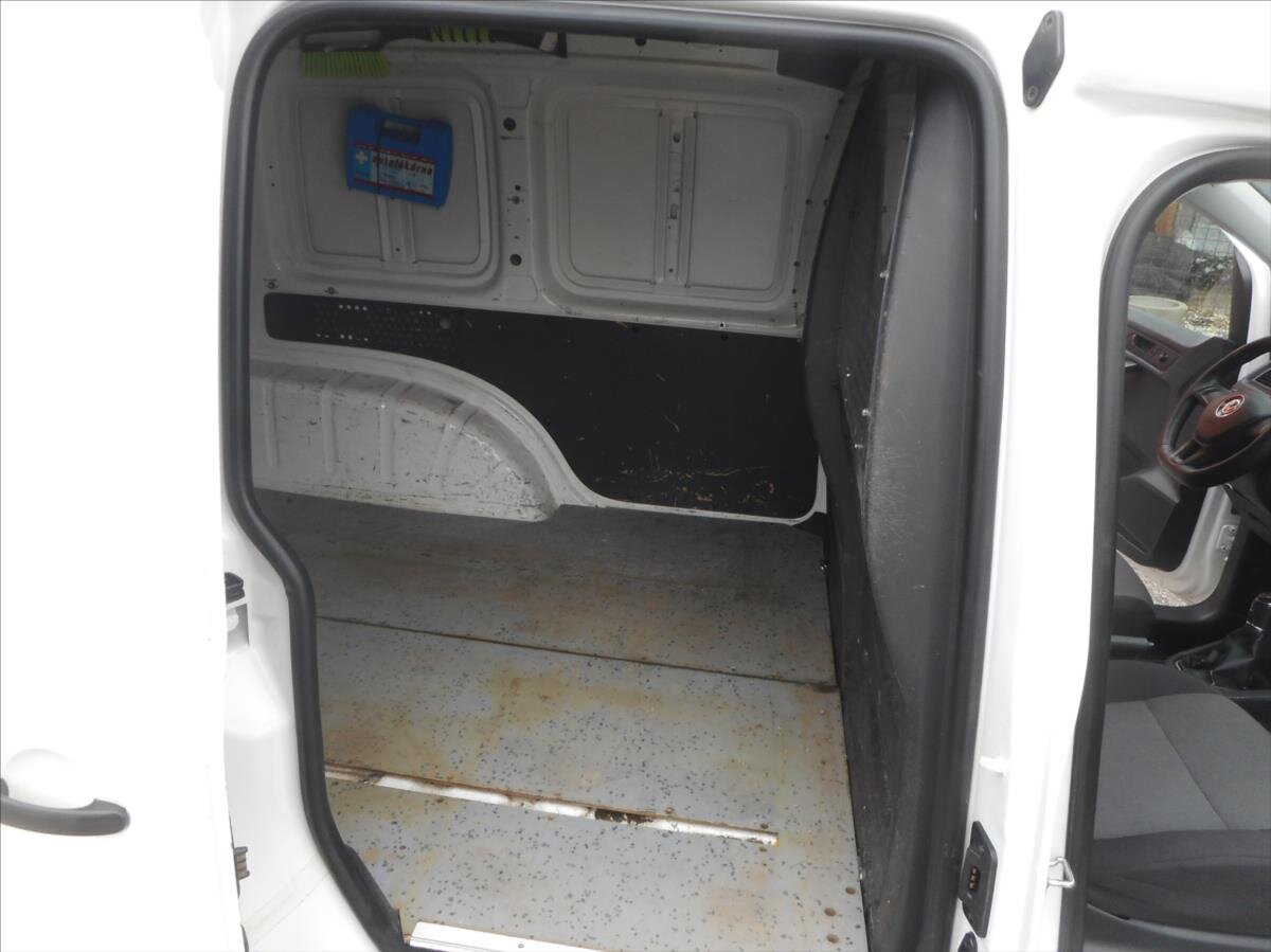 Volkswagen Caddy Pick-up 1,4 l 81 kw