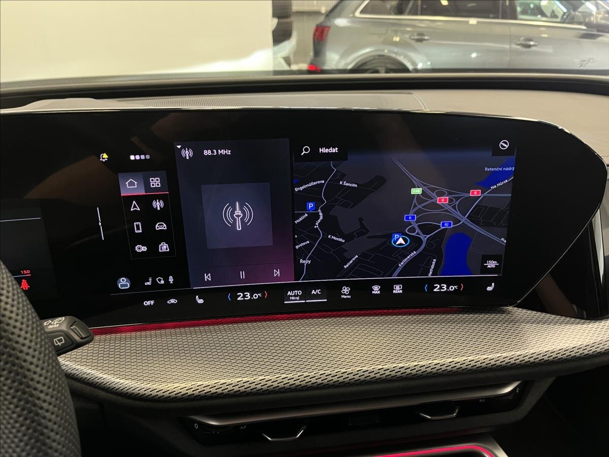 Audi Q5 SUV 2,0 l 150 kw