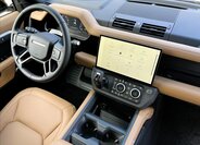 Land Rover Defender 33